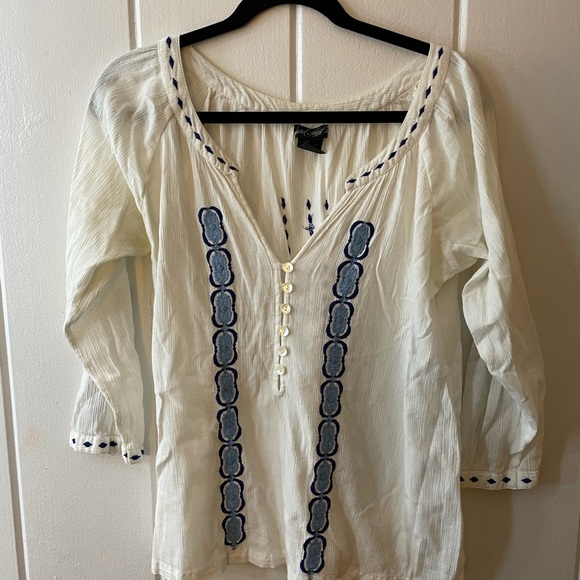 Lord and Taylor White Blue Blouse - Picture 2 of 10